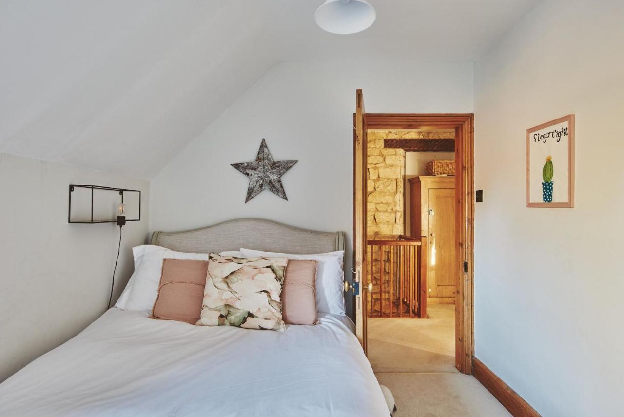 Large Stylish Luxury Cotswold Cottage - Ideal For Families, W/ Ev Charging Andoversford Exterior foto