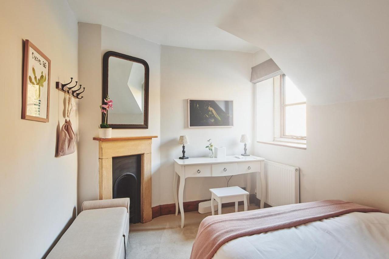Large Stylish Luxury Cotswold Cottage - Ideal For Families, W/ Ev Charging Andoversford Exterior foto