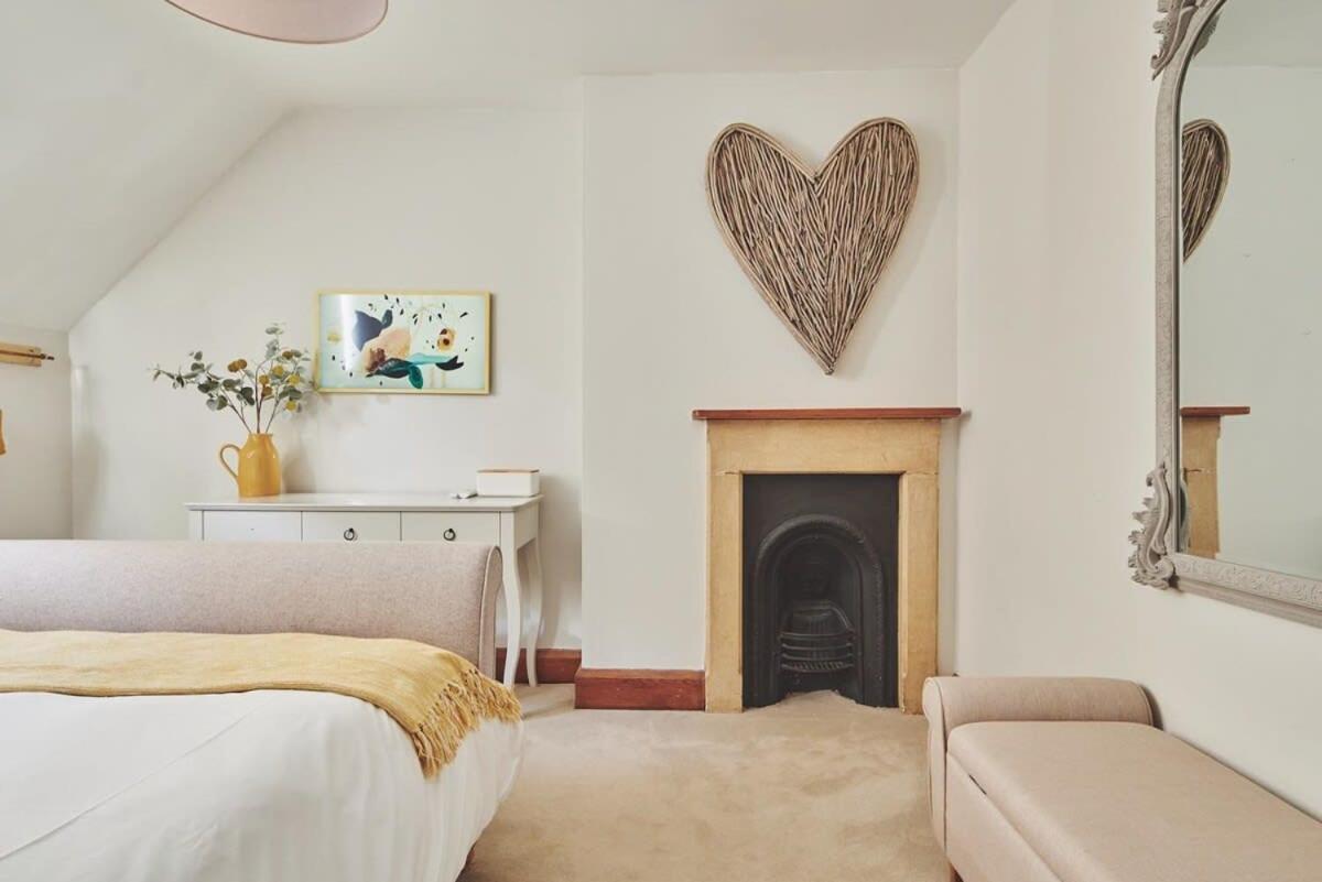 Large Stylish Luxury Cotswold Cottage - Ideal For Families, W/ Ev Charging Andoversford Exterior foto